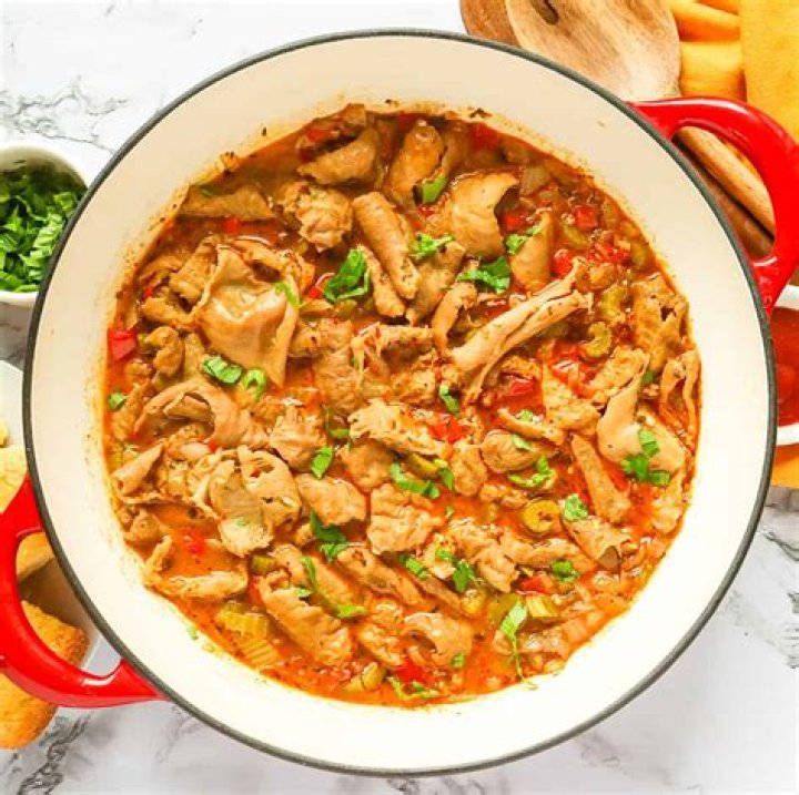 Are chitlins supposed to stink?