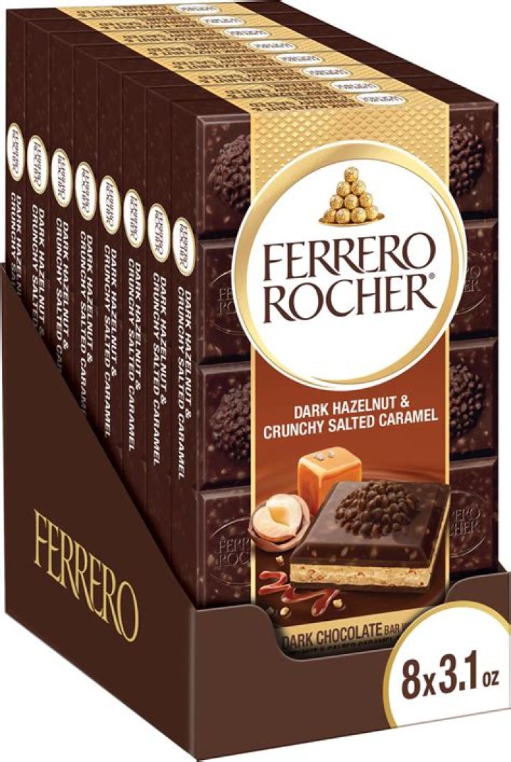 Does macarena ferreiro come back?