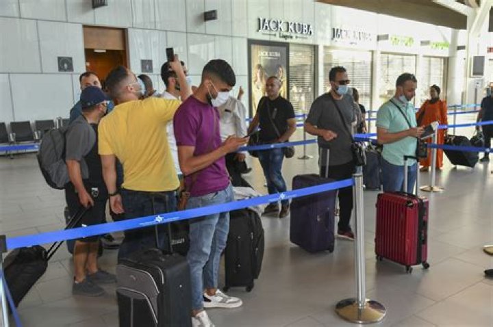 Does palestine have an airport?