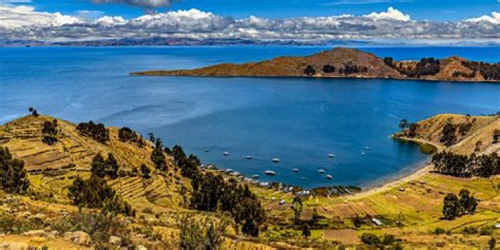 When was lake titicaca discovered?