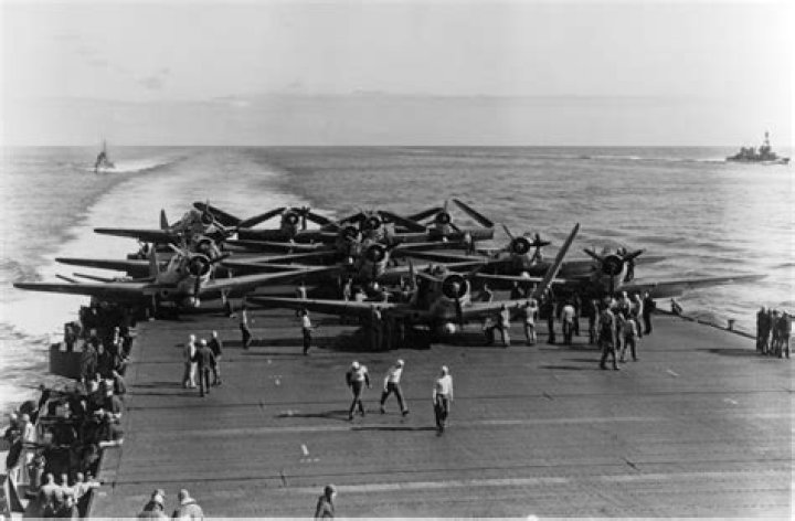 Who won the battle of midway?