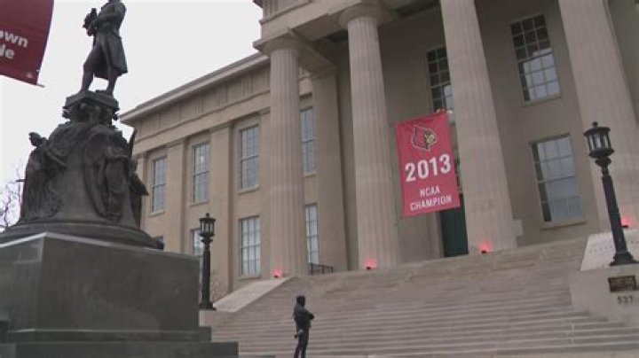 Why was louisville 2013 title vacated?